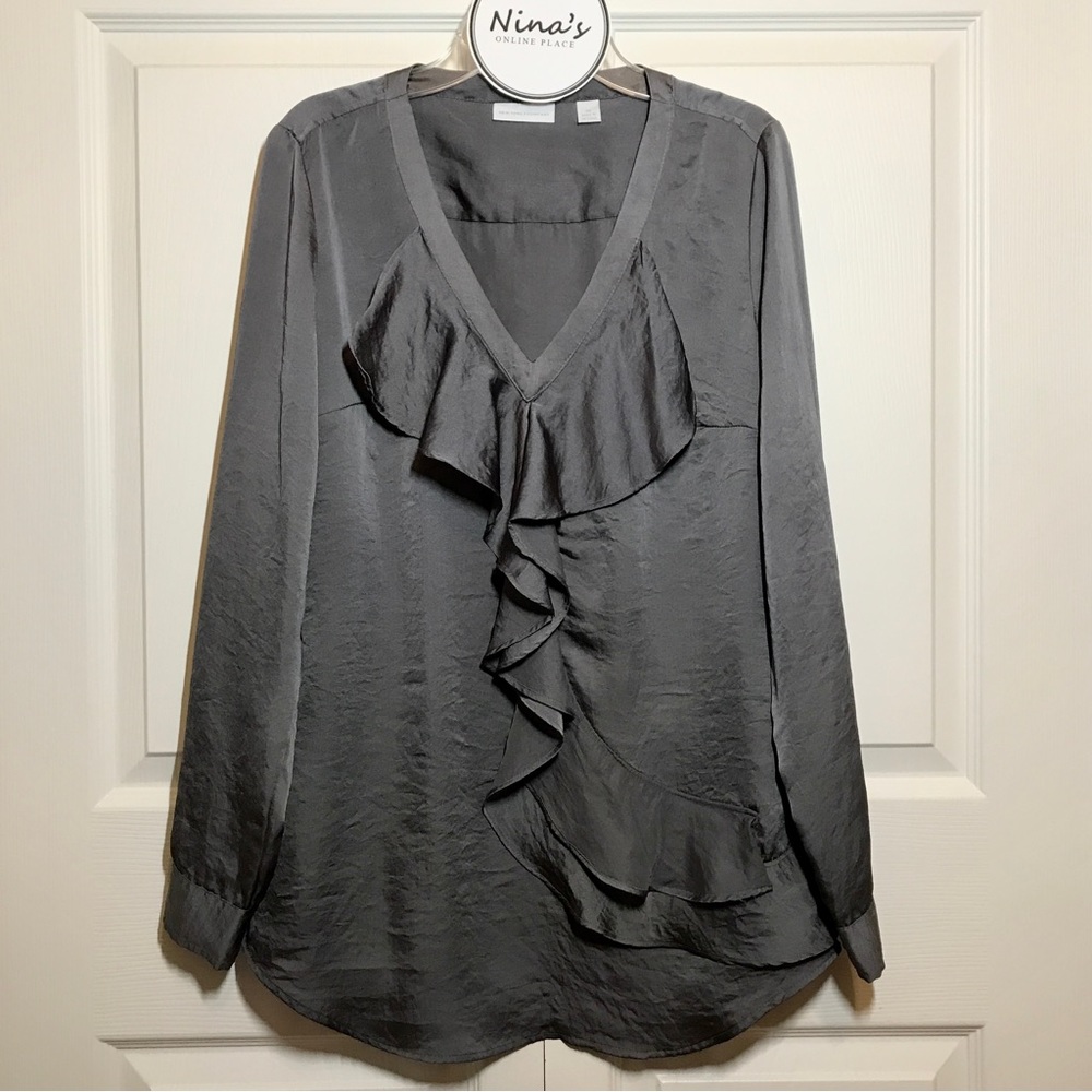 New York & Company Women’s Vintage Long Sleeve Corrugated Top Dark Gray Size XS